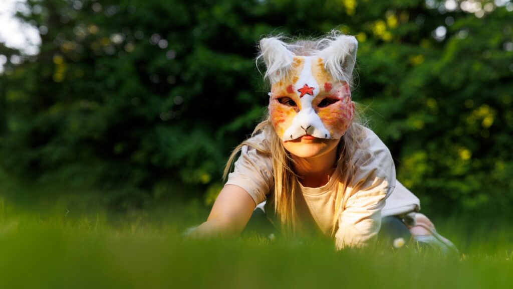 Los muerden, les echan agua y hasta los bajan de Uber: se viralizan videos fake de “therians”