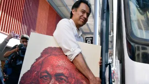 Salida de Marx Arriaga de la SEP genera cuestionamientos