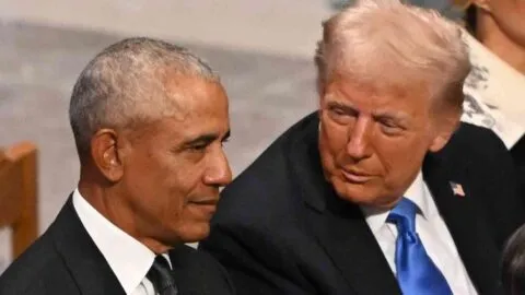 Trump se negó a disculparse por video racista contra los Obama