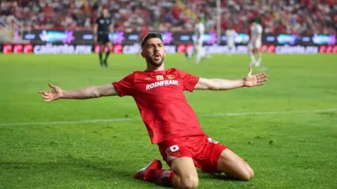 Paulinho guía la victoria del Toluca con doblete ante Necaxa