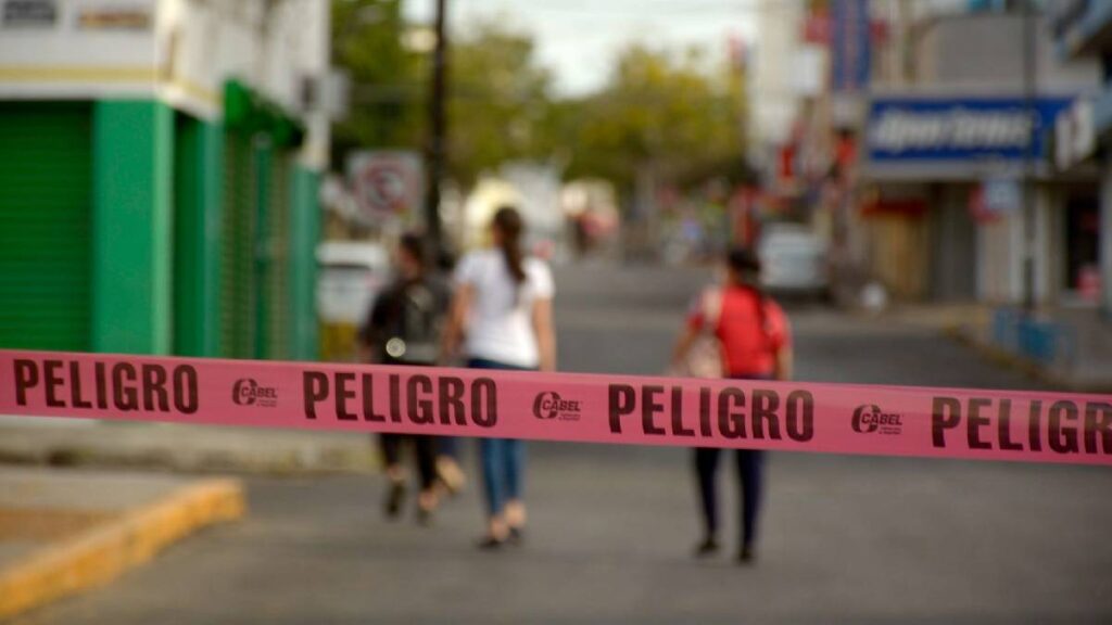 Adolescente asesinó a su papá y hermano en Toluca; Fiscalía Edomex abrió investigación.