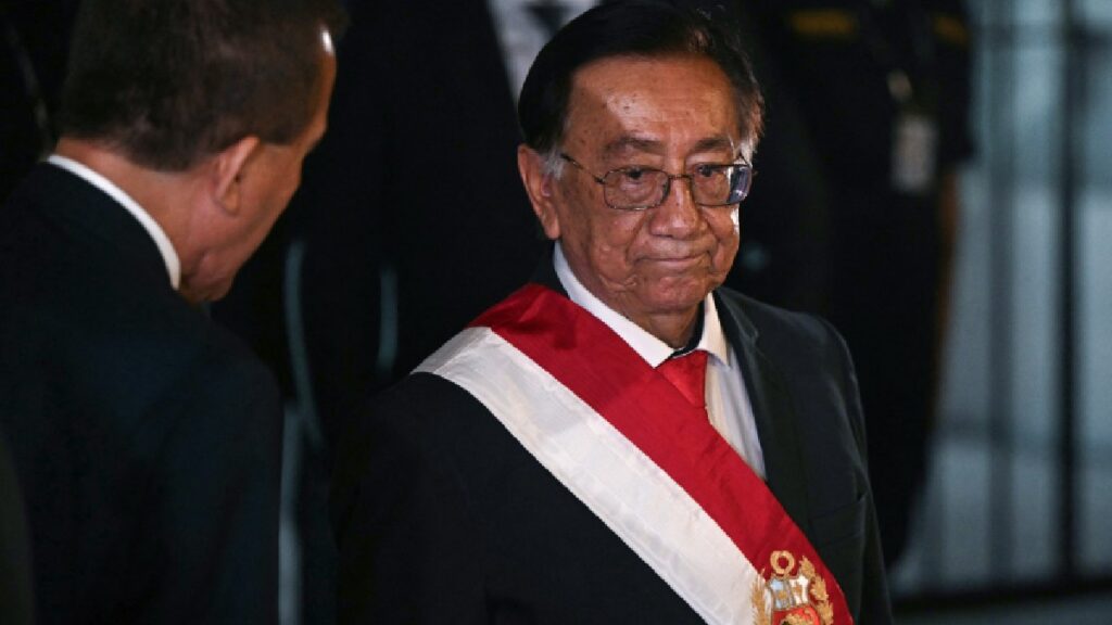 Perú y la “fábrica de presidentes”: suman ocho en una década