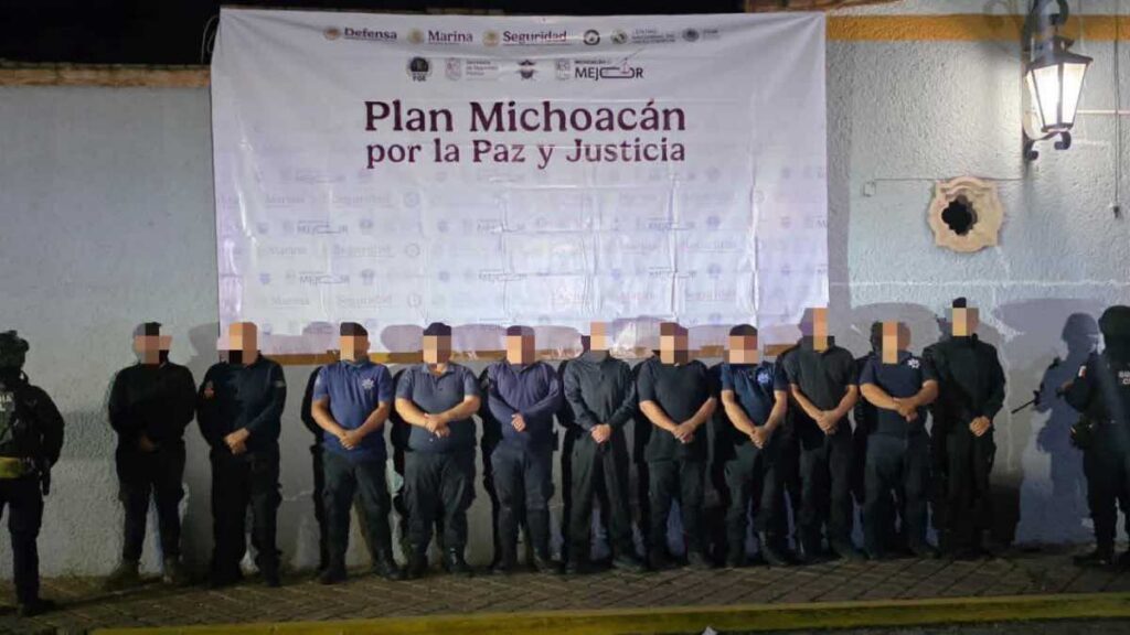 Policías municipales de Michoacán van a proceso