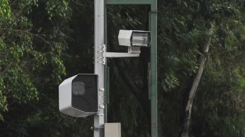 ¿Circulas por la México-Puebla? Instalan nuevas cámaras de fotomulta en tramos clave