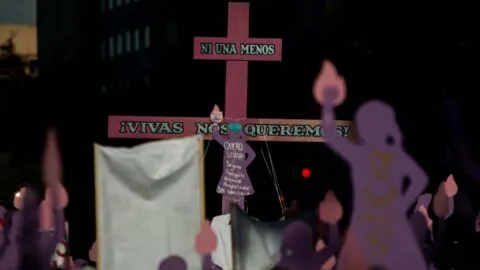 Gobierno de Sheinbaum acumula 978 feminicidios registrados