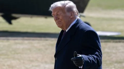 Trump afirma que ataques buscan la “libertad del pueblo” de Irán