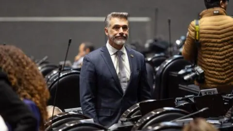 ¡Regresa! Sergio Mayer deja su curul en la Cámara de Diputados por La Casa de los Famosos