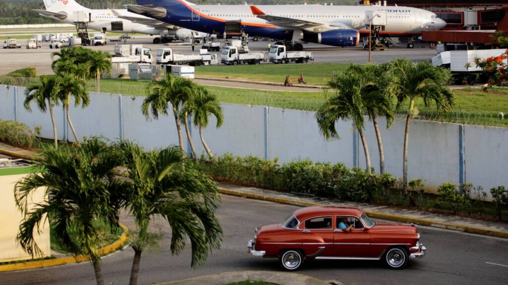 Aerolíneas han suspendido vuelos a Cuba.