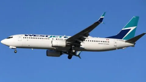 Más aerolíneas suspenden vuelos a Cuba por falta de combustible