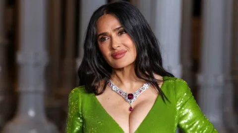Salma Hayek regresa a su natal Veracruz: así la captaron en una famosa cafetería de Boca del Río