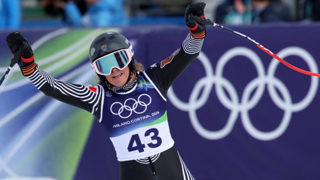 Sarah Schleper cruza la meta en Milano Cortina 2026