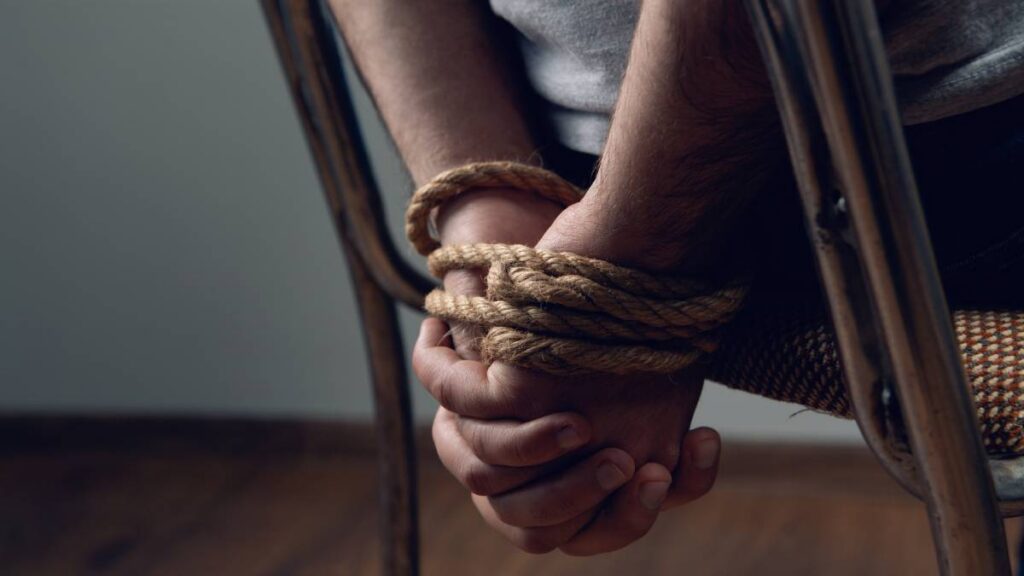 Reportan secuestro de excandidato de Salamanca.