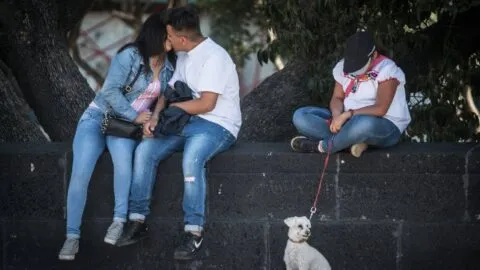 ¿Soltero este 14 de febrero? ISSSTE da claves para cuidar tu salud mental