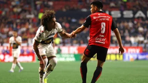 Pumas rescata el empate ante Tijuana y se mantiene en la pelea por la cima