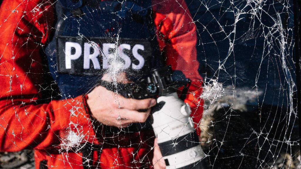 tras-muerte-del-mencho-article-19-reporta-8-agresiones-contra-periodistas