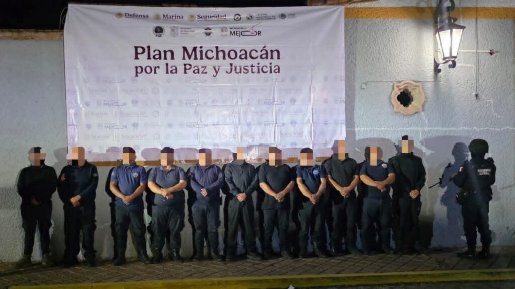 Trasladan a penal de Alto Impacto a 11 policías de Ecuandureo vinculados con el CJNG