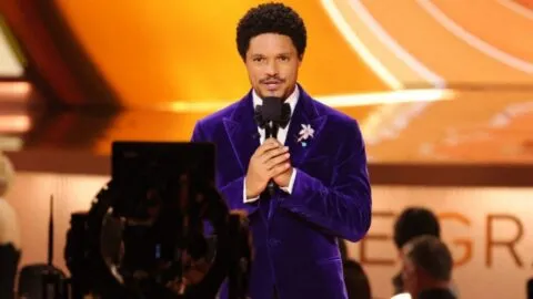 Trevor Noah, el comediante que desató la ira de Donald Trump por comentarios en los Grammy 2026