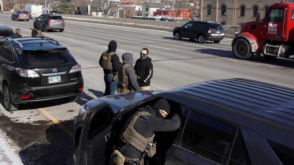 Tribunal avala política de detenciones masivas de Trump