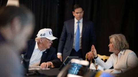 Trump confirma la muerte del líder supremo iraní, Alí ​​Jamenei