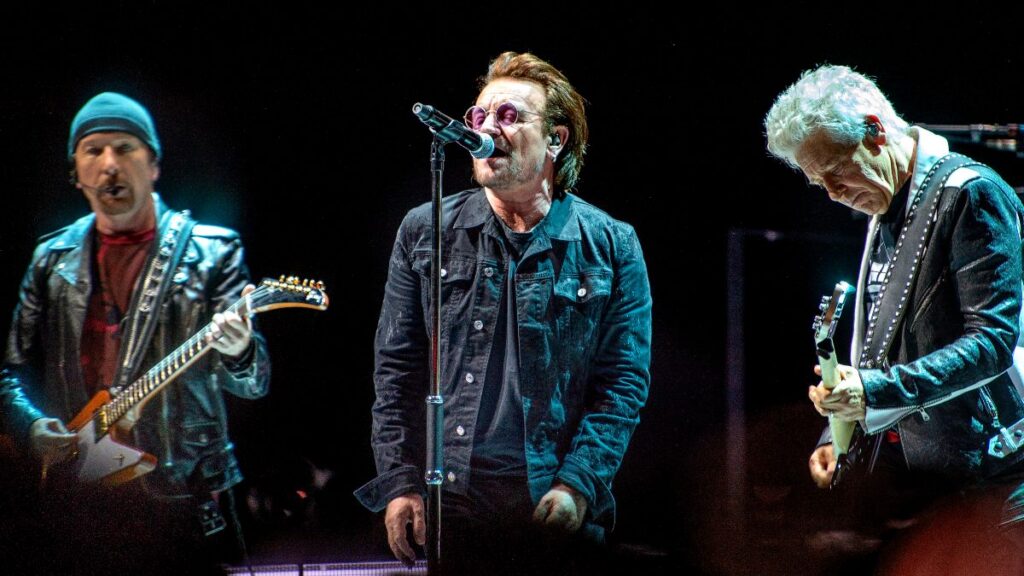 U2 lanza “Days of Ash”: un EP que aborda la situación política global