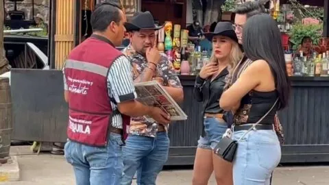 Trabajadores de Tequila reaparecen con chalecos por miedo