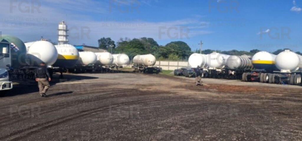 Aseguramiento de hidrocarburo Minatitlán, Veracruz.