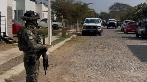 Ataque armado deja un policía muerto en Coquimatlán, Colima