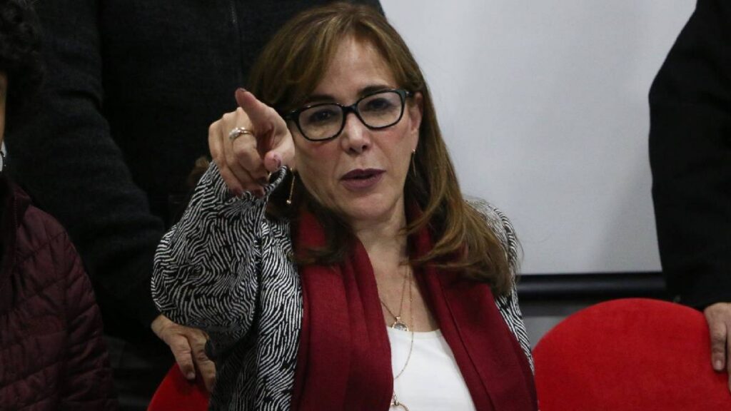 Yeidckol Polevnsky elogia a China por su modelo ideológico y destaca beneficios económicos de su relación con México.