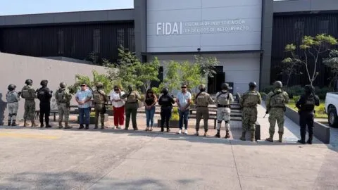 Detienen a síndica, regidora y tesorero de Amacuzac por extorsión