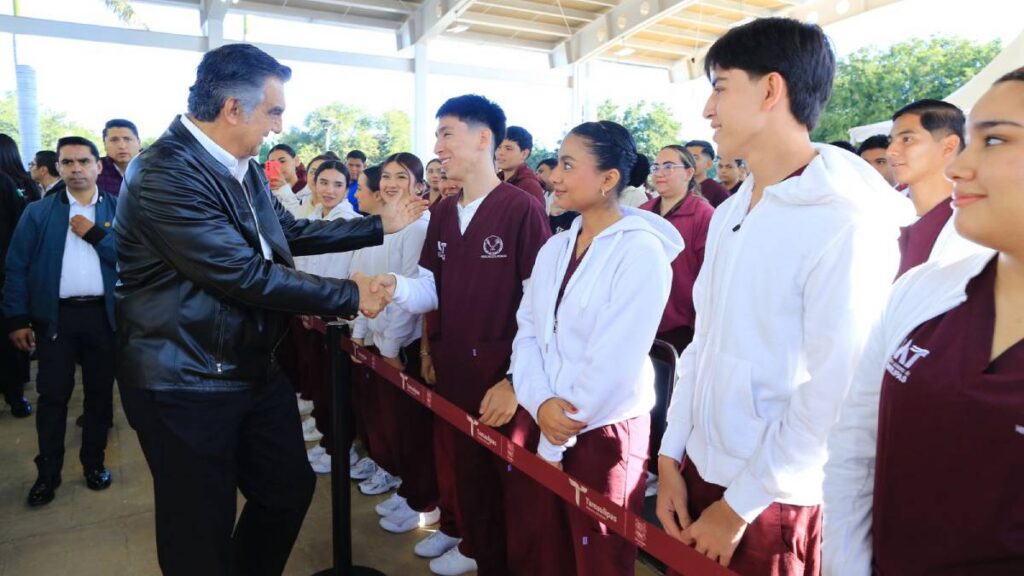 La UAT se transforma.