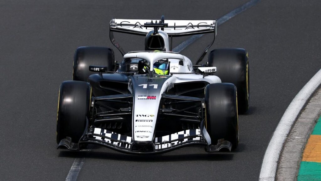 Checo Pérez durante las FP2 del GP Australia