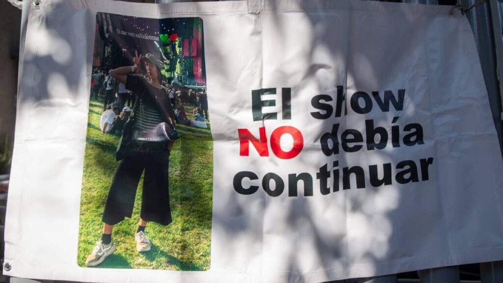 FES Aragón entregó título profesional póstumo a Berenice Giles.