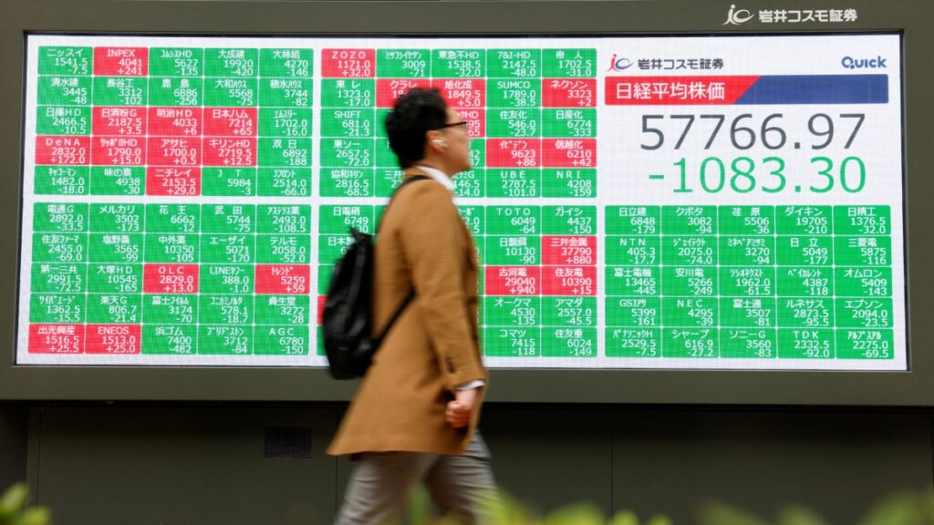 Bolsas asiáticas se desploman en su apertura por ataques de Estados Unidos e Israel a Irán