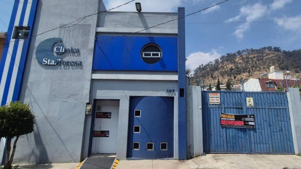 Las operaciones se hacían en una clínica sin certificación sanitaria.