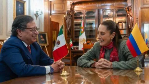 Claudia Sheinbaum y el presidente de Colombia, Gustavo Petro, dialogaron sobre Medio Oriente y narcotráfico