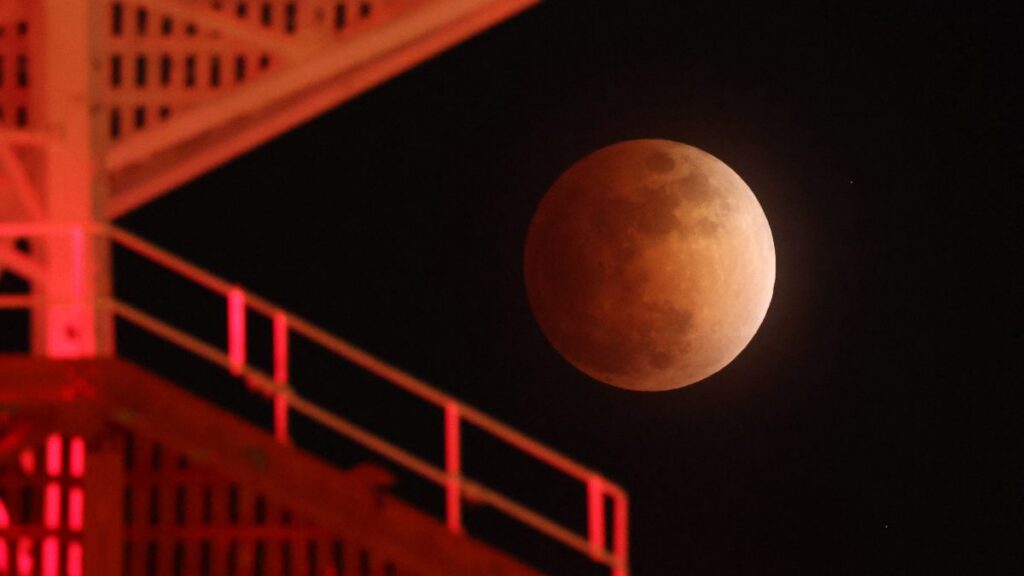 Eclipse lunar total del 3 de marzo desde Japón.