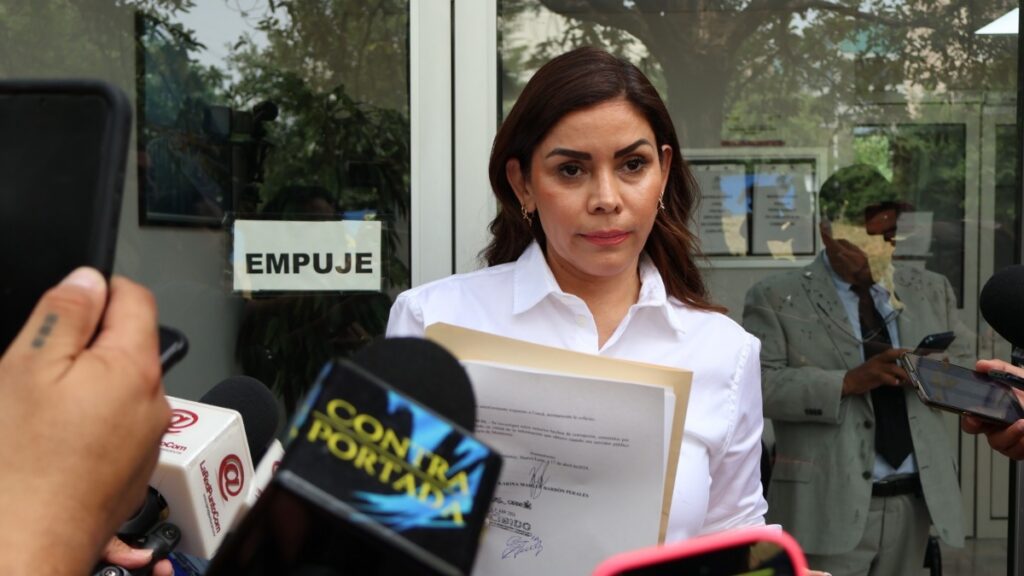 FGR detiene a Karina Barrón, funcionaria municipal de Monterrey