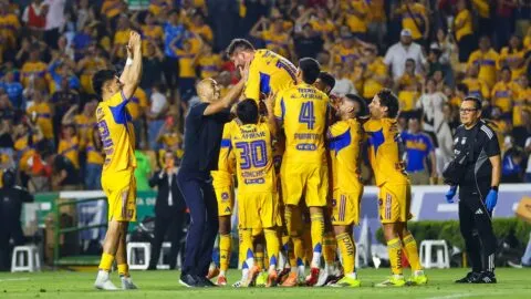 Gignac se convierte en el héroe de Tigres al darle la victoria en el Clásico Regio