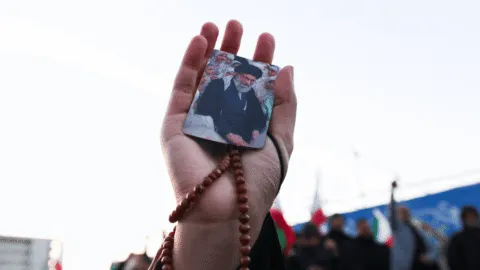 Además de Jamenei, Irán confirma muerte de 4 altos mandos tras ataque de Estados Unidos e Israel
