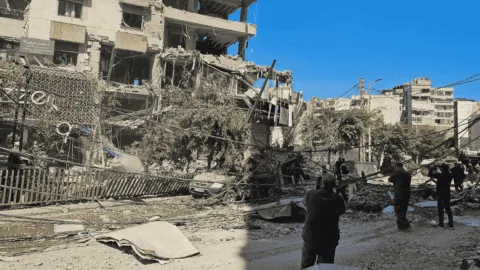 Irán confirma al menos 555 muertos y 131 ciudades afectadas tras ataque de EE. UU e Israel