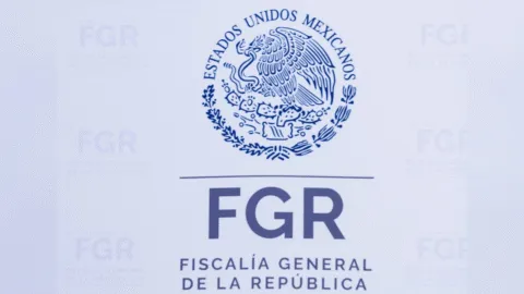 FGR lleva a proceso a exfuncionario del IPN e ISSSTE por contratos con empresa facturera