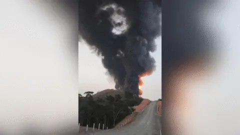 ¡Otra vez! Pozo Krem 1 se incendia en Las Choapas por segundo día consecutivo; Pemex explica