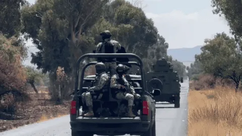 Detonan explosivos contra policías en zona limítrofe Jalisco-Zacatecas; una agente resulta herida