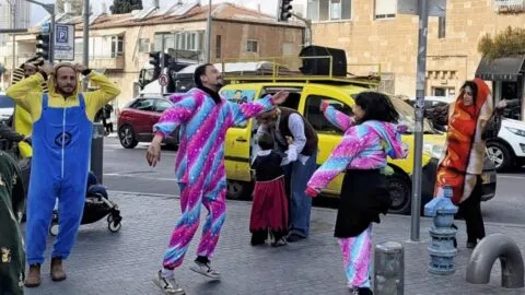 Israel permitirá algunas actividades presenciales durante el fin de semana, destaca Embajada mexicana