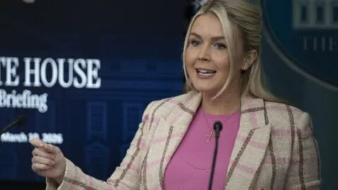 Karoline Leavitt rechaza que Irán planeara un atentado en California antes de la guerra