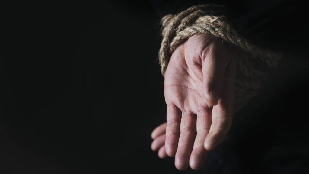 Liberan a funcionario retenido por comuneros de Santa María Chimalapa.