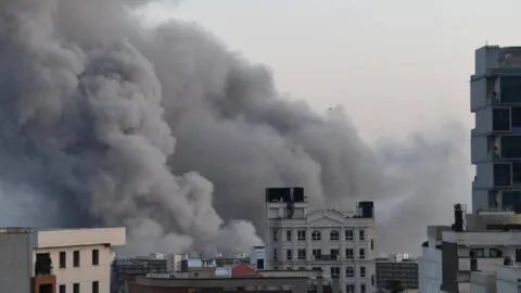 ONU advierte sobre peligro de “lluvia tóxica” tras ataques a depósitos de petróleo en Medio Oriente