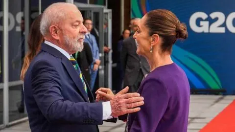 Claudia Sheinbaum y Lula da Silva hablan por teléfono; preparan visita a Brasil