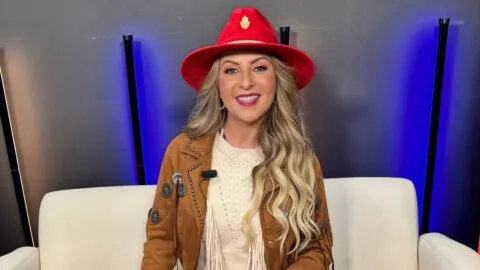 Mariana Ochoa presenta “Sala 22”, su nuevo sencillo en su regreso a la composición tras 20 años