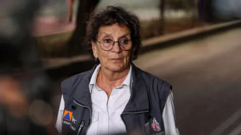 Sigue búsqueda de dos trabajadores en edificio derrumbado: Protección Civil